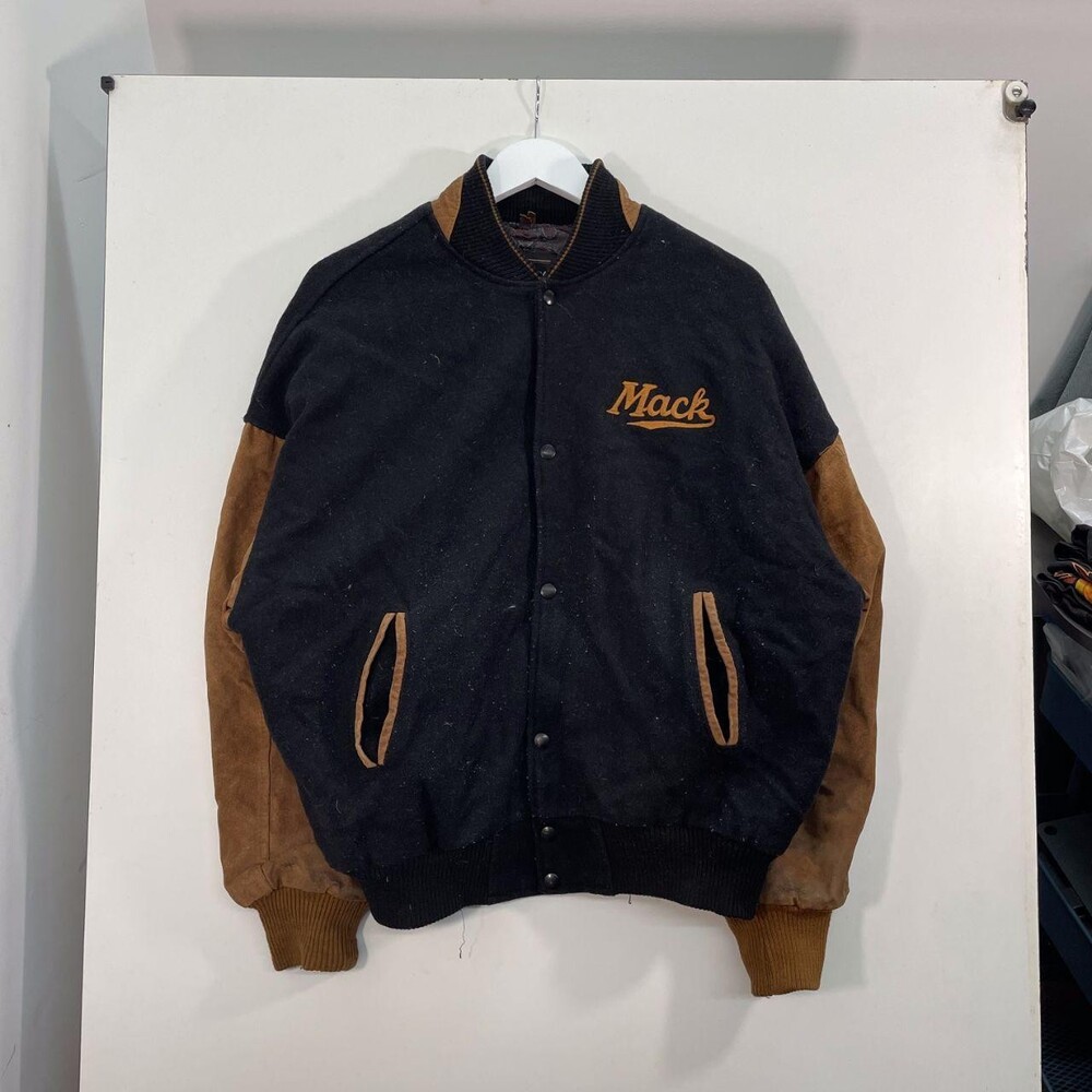 Isabel Marant Men's Black and Navy Tailored-jackets
